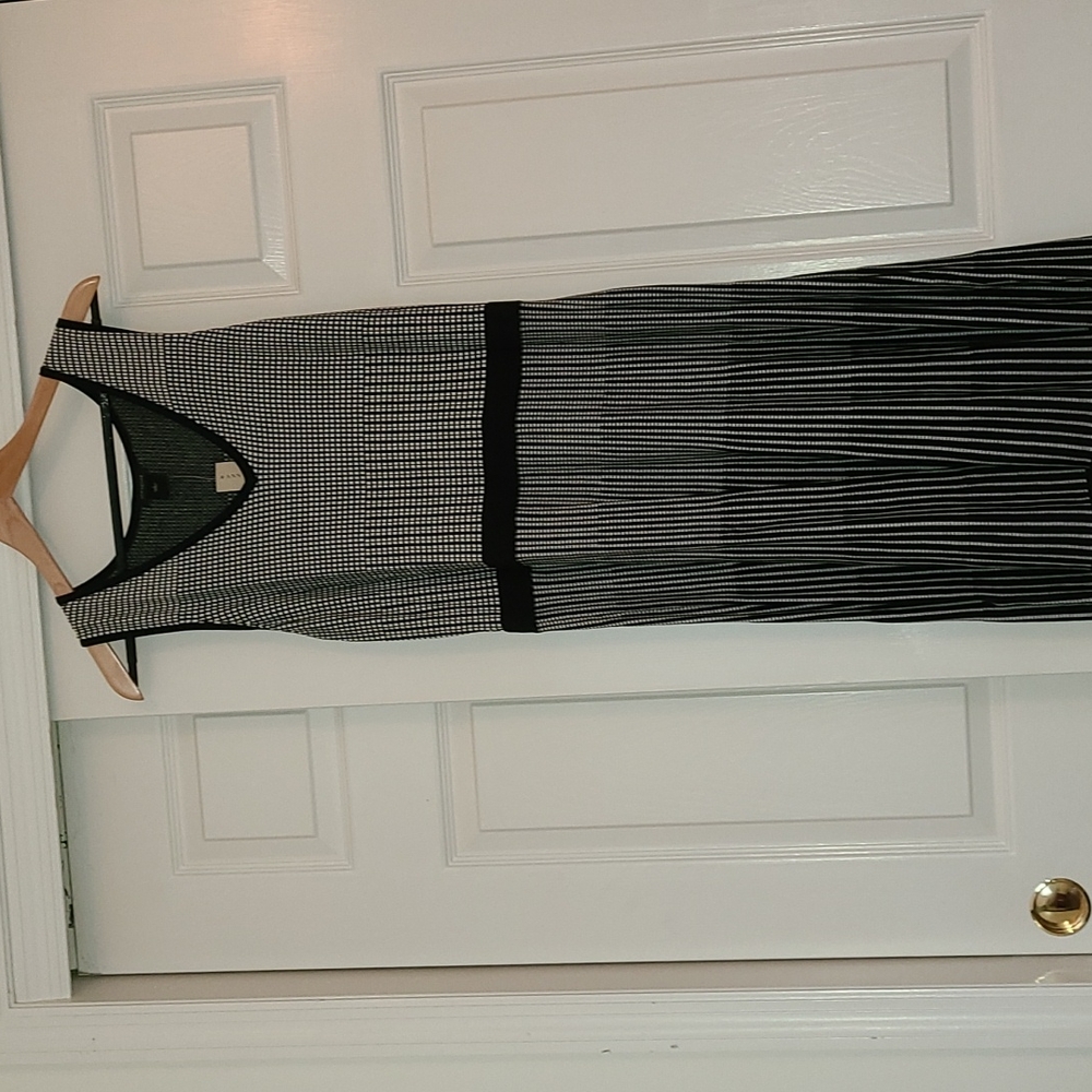 Black and White Ann Taylor Women's dress NWT